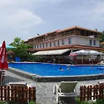Hotel Edi 3*