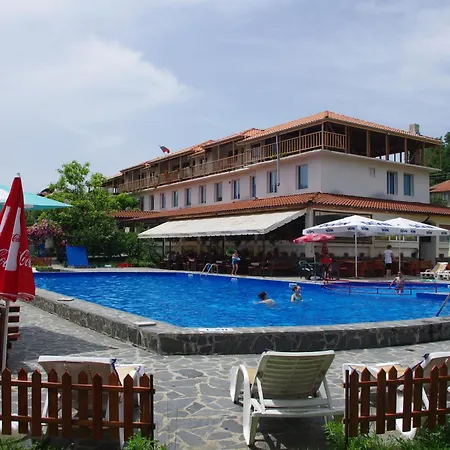 Hotel Edi 3*