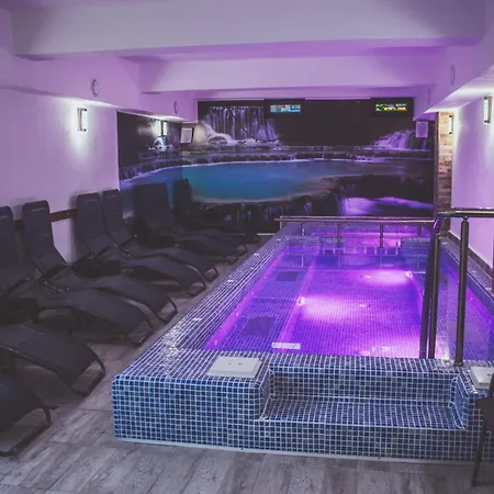 Hotel Edi 3*